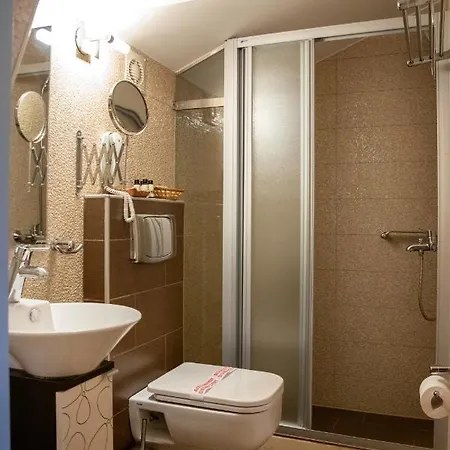 Trapela Areopolis, Boutique Hotel