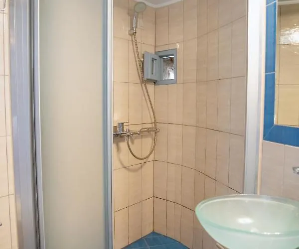 Trapela Areopolis, Boutique Hotell