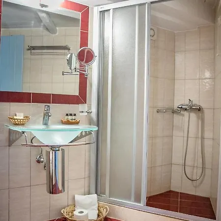 Trapela Areopolis, Boutique Szálloda 3*