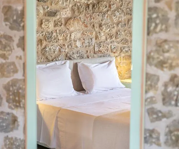 Trapela Areopolis, Boutique 3*